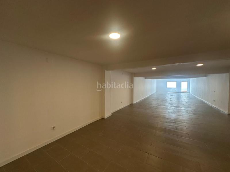 Foto 3799dece-3a54-4237-a8fd-8273f354d8a5. Alquiler local comercial en L´Antiga Esquerra de l´Eixample Barcelona