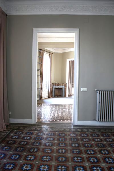 Foto b5afe0b9-1ed2-4cd8-9d61-4fe29fbe3ec5. Piso un hogar con encanto ausias marcbruc junto casa burés en Barcelona