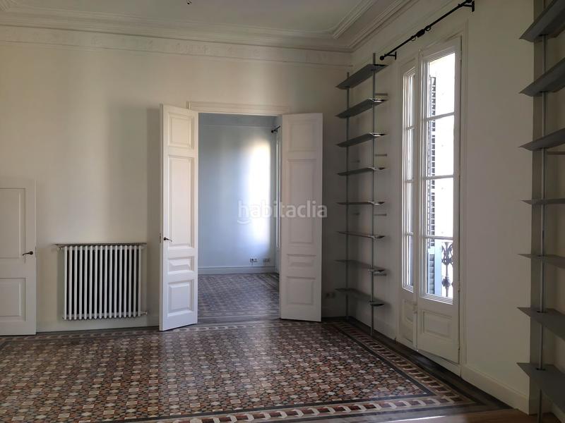 Foto b5ef8744-9ac0-4cd0-ab35-d5eacbe8493a. Piso un hogar con encanto ausias marcbruc junto casa burés en Barcelona