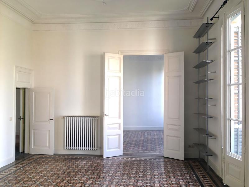 Foto b7653044-ebb0-49e8-9961-689386faa9f3. Piso un hogar con encanto ausias marcbruc junto casa burés en Barcelona