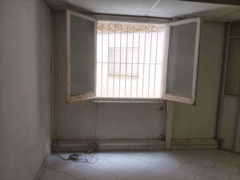 Foto 16b6a36c-25e3-41ca-8cf4-a98a9c73b456. Local comercial local dúplex en venta con proyecto de cambio de uso en Sant Feliu de Llobregat