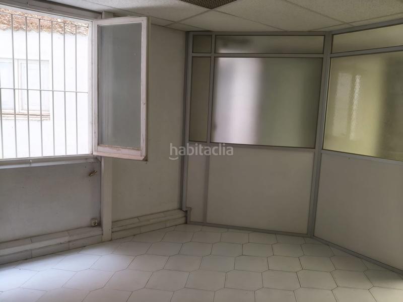 Foto 216239a5-c645-48f4-b284-823d44de5f4d. Local comercial local dúplex en venta con proyecto de cambio de uso en Sant Feliu de Llobregat