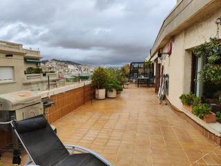 Miete Dachwohnung in Sant Gervasi - Galvany. Ático en alquiler de larga duración