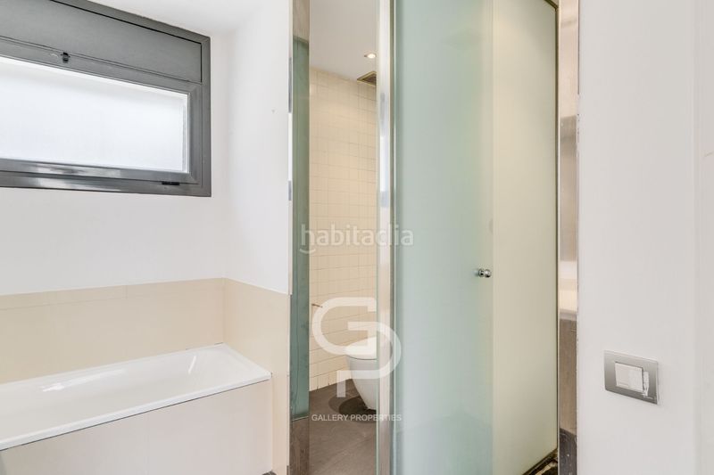 Foto 0a985056-ae22-4299-9de9-ff58444ab6a4. Casa adossada amb calefacció aparcament piscina a Alella