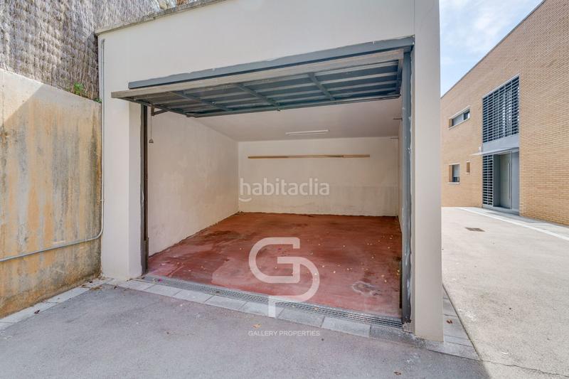 Foto 5259f2c4-fde8-461e-ab3f-c1b6aa0f5e61. Casa adossada amb calefacció aparcament piscina a Alella