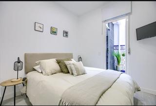 Pis a Navas. Hermoso piso reformado en sant andreu
