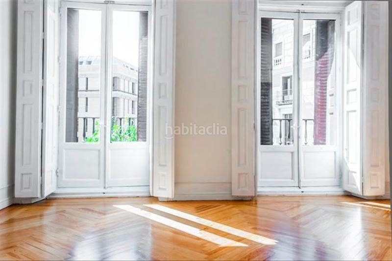 Foto d3660dea-3b00-419c-b3c3-7dee3253d015. Flat with heating in Putget - Farró Barcelona