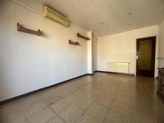 Pis a Sant Gervasi - Galvany. Bajos en venta con local en rentabilidad