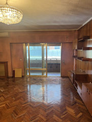 Pis a Sant Ramon - Maternitat. Piso para reforma integral en les corts