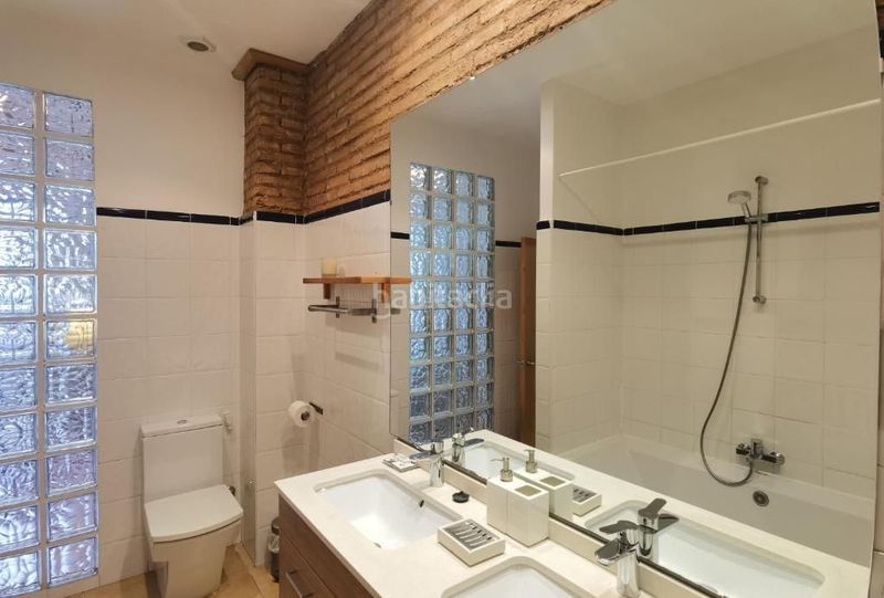 Foto b98eafad-572b-402e-b226-7d300b01379a. Pis amb calefacció a La Nova Esquerra de l´Eixample Barcelona