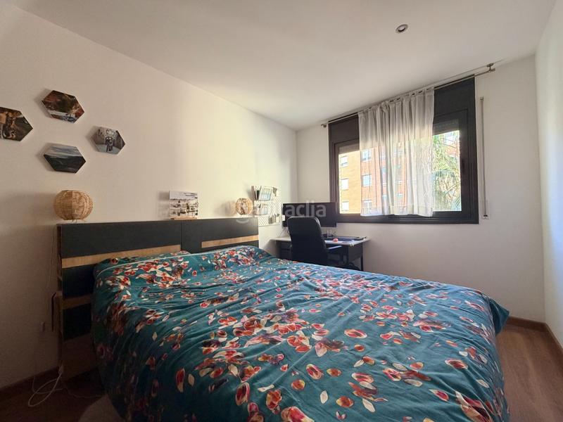 Foto 213f35de-8403-4496-8050-c67e6ddd463c. Flat with heating in Hostafrancs Barcelona