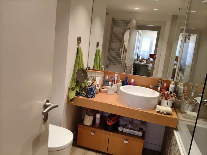 Foto 38221954-ba0a-4416-8d5c-0f7396c0fd3e. Pis amb calefacció a La Nova Esquerra de l´Eixample Barcelona