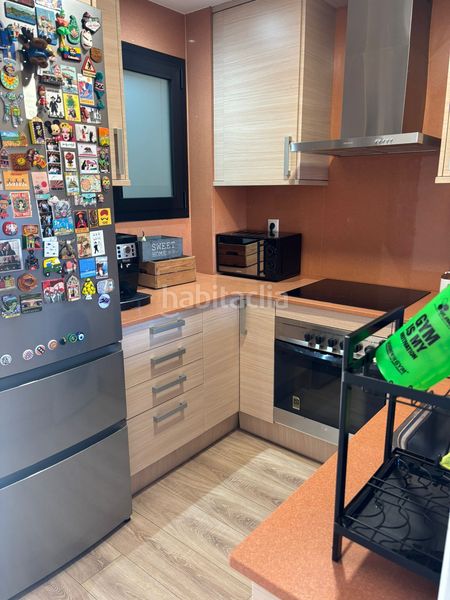 Foto e985af6d-c6aa-40e3-931b-bc082f59fd21. Piso  exterior con dos orientaciones en La Teixonera Barcelona