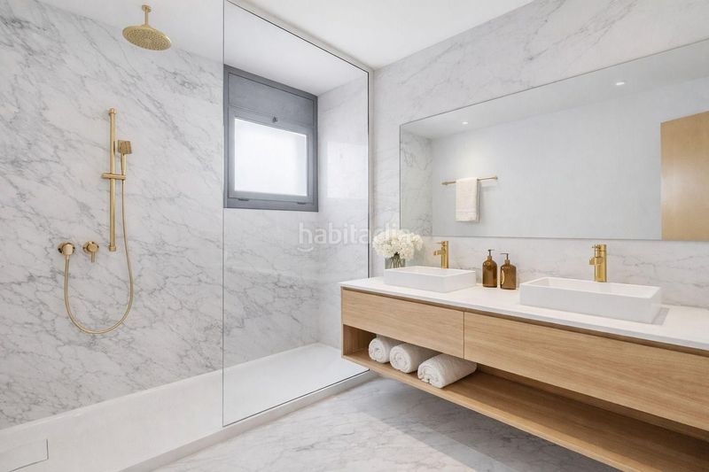 Foto 531a762a-07a9-4232-8334-f773962e1448. Casa adossada amb aparcament piscina a Alella