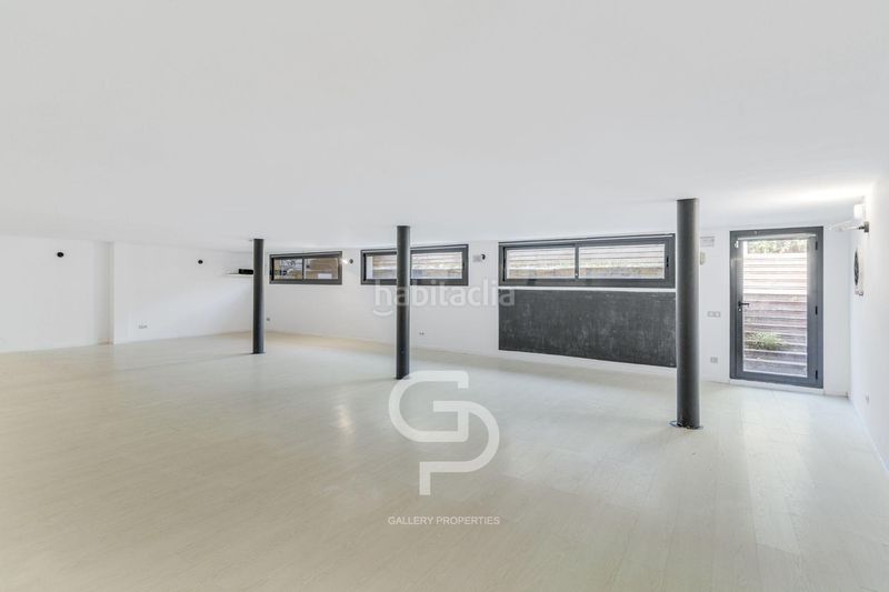 Foto 55d37bb7-eba8-4bf1-82ca-fc39891b1434. Casa adossada amb aparcament piscina a Alella