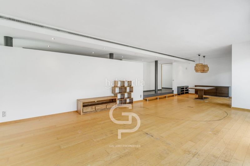 Foto 886f5d7f-16c7-4e23-99a2-12f1bf12ce60. Casa adossada amb aparcament piscina a Alella