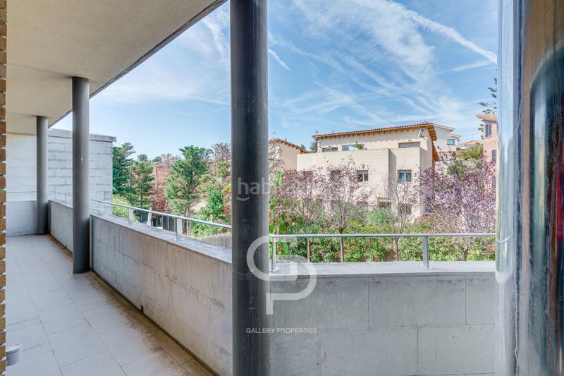 Foto a03c3799-d366-40a0-8b32-d676955bb22c. Casa adossada amb aparcament piscina a Alella