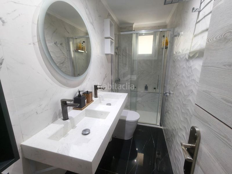 Foto 8b2df965-472a-4c3e-a955-c83cc0cf2f00. Pis a La Salut Barcelona