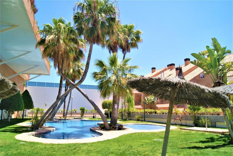 Foto 43379dc6-77de-4775-81b8-6fff0b9f5712. Casa con riscaldamento parcheggio piscina in Cabo de las Huertas Alicante