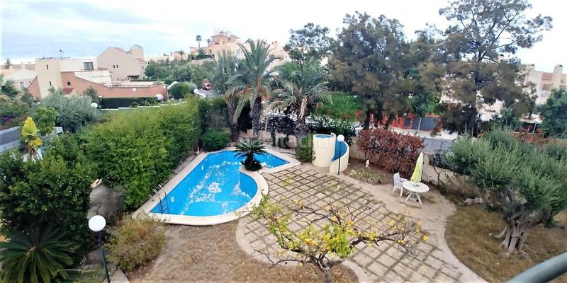 Foto ccc41430-f53d-4378-8056-e29e897c4971. Casa amb calefacció aparcament piscina a Cabo de las Huertas Alicante