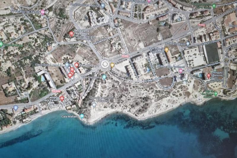 Foto 9d8027c4-ac97-4d23-80b2-73a7ffb4dba0. Terreno residencial disponemos de diferentes opciones de parcelas cuyo conjunto suman 9000 m2 de suelo y representan unos 20.000 m2 de techo a pasos en Vila Joiosa (la)