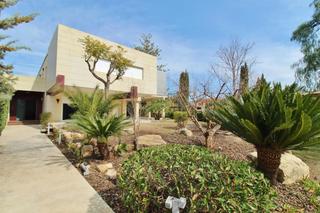 Maison  Carrer font del salmitre. Lujo, exclusividad, espacioso 2.100 m2 de parcela, privacidad y