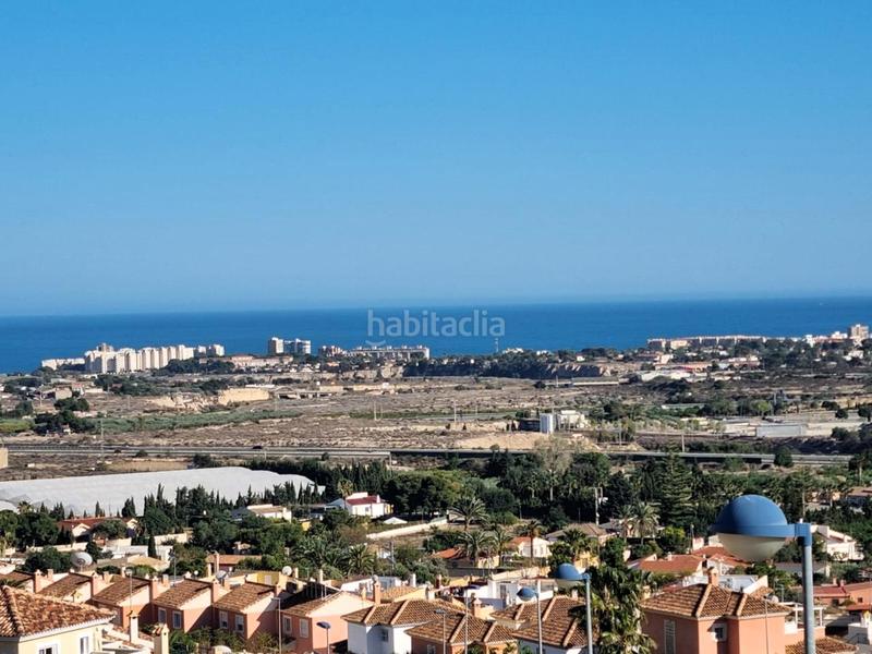 Foto 571f0076-db48-4a91-9ecd-b30c67cd313a. Casa con piscina in Bonalba-Cotoveta Mutxamel