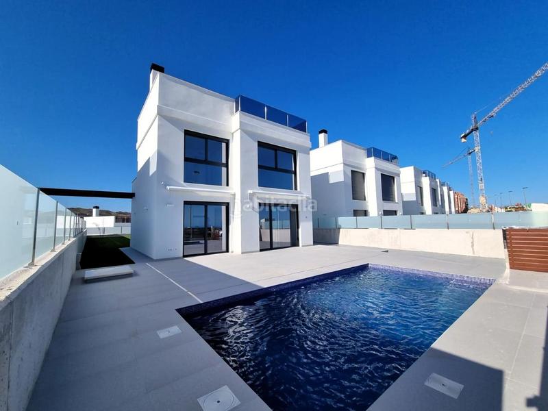 Foto 8dfa5189-1443-42f7-ba5e-8410fec278f2. Casa con piscina in Bonalba-Cotoveta Mutxamel