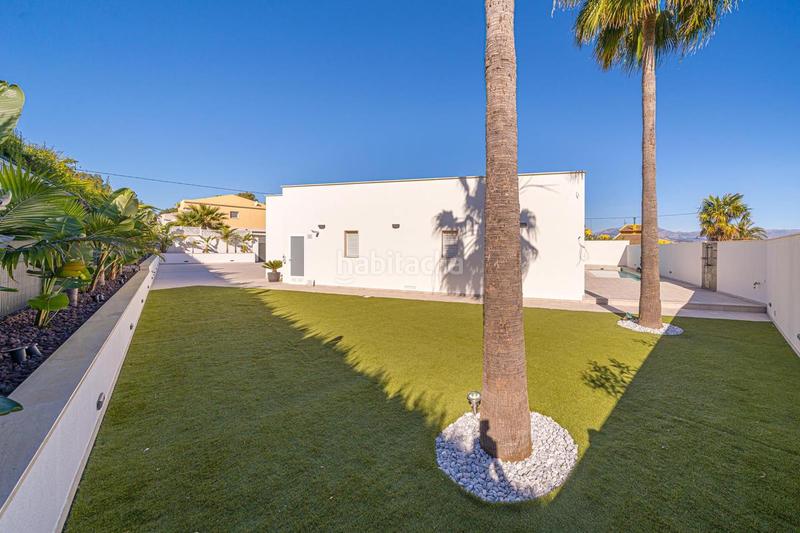 Foto 15f1a18f-f6ba-4b4f-807f-bbf9bb656530. Casa amb aparcament piscina a L´Albir Alfàs del Pi (l´)