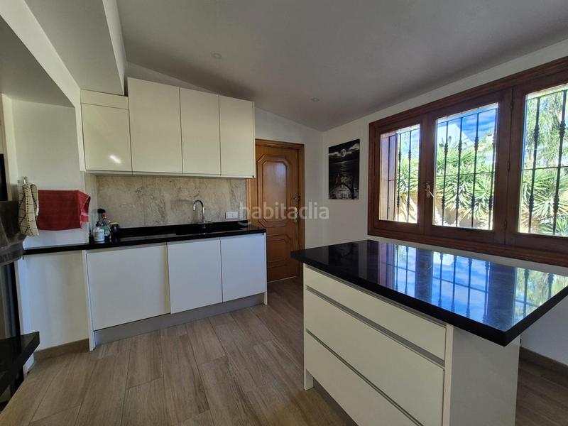 Foto 3ed63b07-07a5-4ce6-9b42-7f69da0cbea4. Casa amb calefacció piscina a Almajada-Ravel Mutxamel