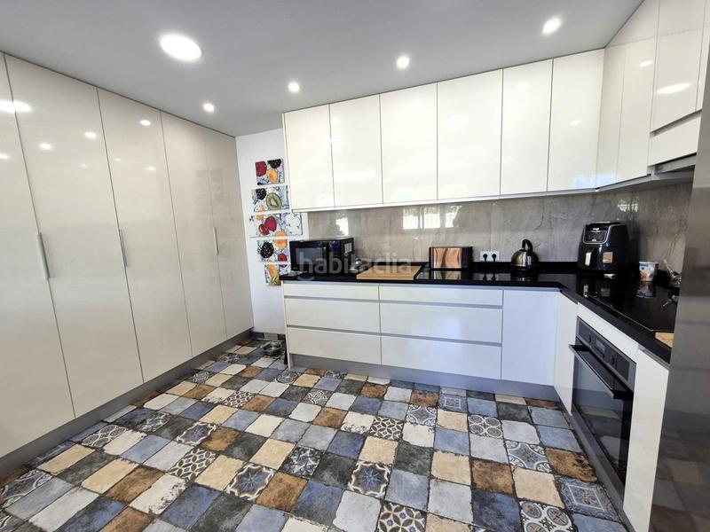 Foto 51561737-fcc3-418f-81fe-71badc01a7db. Casa amb calefacció piscina a Almajada-Ravel Mutxamel