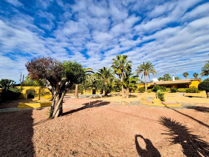 Foto e8d3b62b-3f1e-4b6c-8232-2b0b4f92ea14. Haus mit heizung pool in Almajada-Ravel Mutxamel