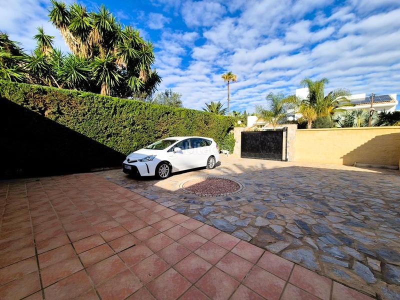 Foto f1ce542f-c2fd-443f-bd5e-2022a7691810. Haus mit heizung pool in Almajada-Ravel Mutxamel