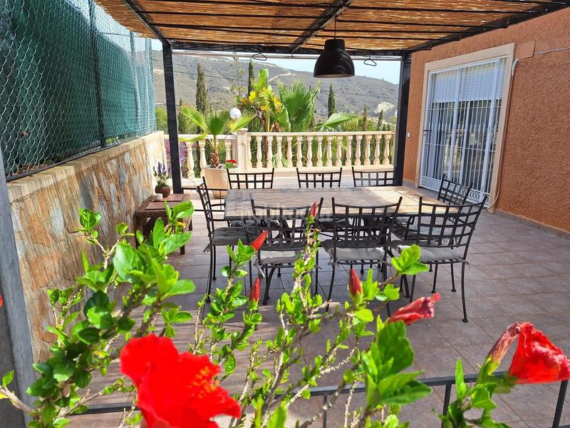 Foto 72340006-e19a-415a-a4bf-56f8045fb777. Casa amb aparcament piscina a Pueblo Acantilado-Lanuza Campello (el)