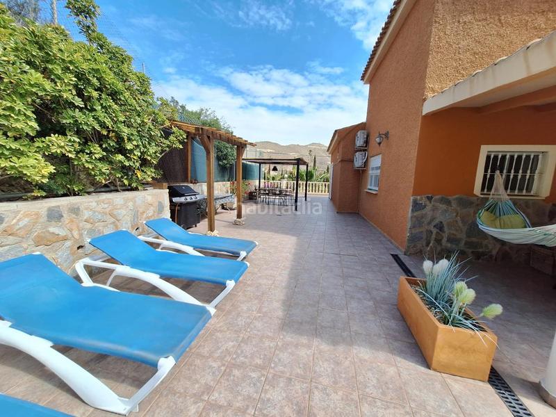 Foto a4601292-4749-4c83-acf9-b50f3a9af2ef. Casa amb aparcament piscina a Pueblo Acantilado-Lanuza Campello (el)