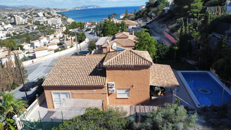 Foto f9cdf605-dd0a-44b7-bb06-70b342854374. Casa amb aparcament piscina a Pueblo Acantilado-Lanuza Campello (el)