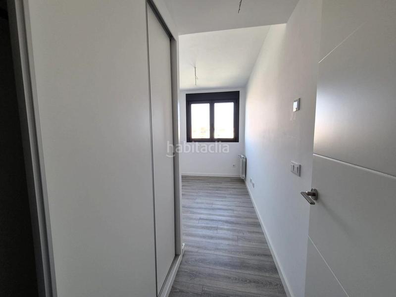 Foto 4e8e4f95-e2c3-4a98-b7a9-56e82e396e1e. Appartamento con parcheggio in Paus - Polígono San Blas Alicante