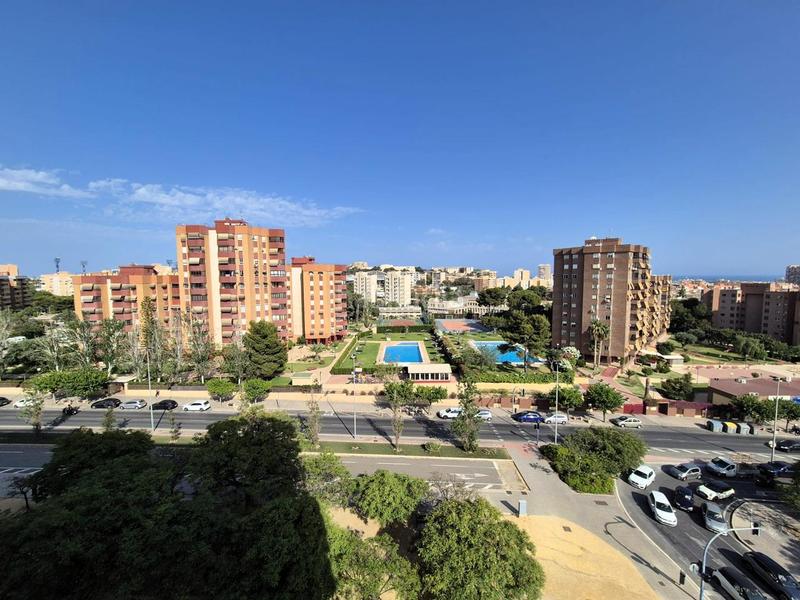 Foto 159b0c48-ebb6-4e15-979f-30a845e3f984. Pis amb aparcament a Paus - Polígono San Blas Alicante