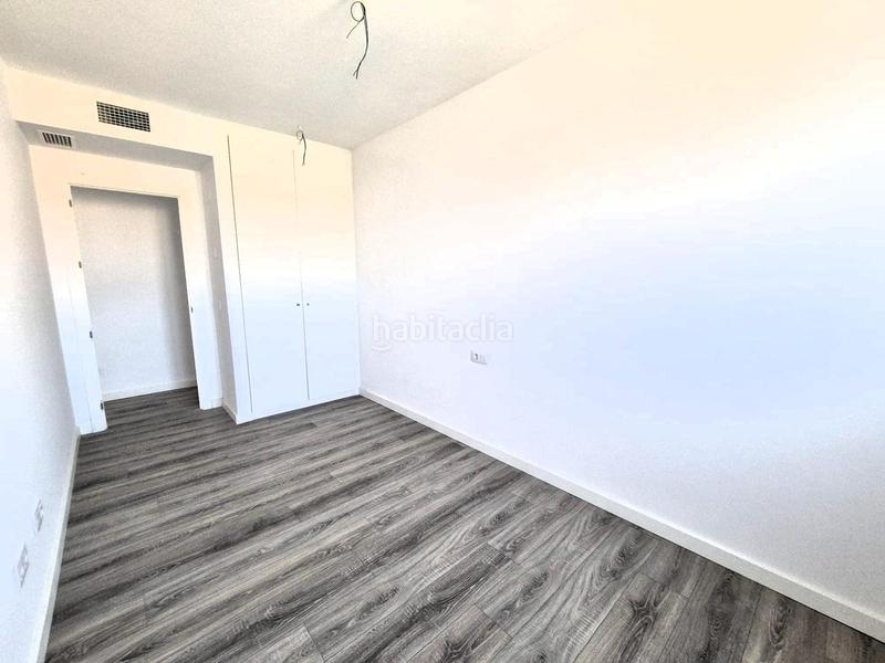 Foto a1ce24d3-b6d0-458d-a7f1-e69c13fb91b3. Piso en Paus - Polígono San Blas Alicante