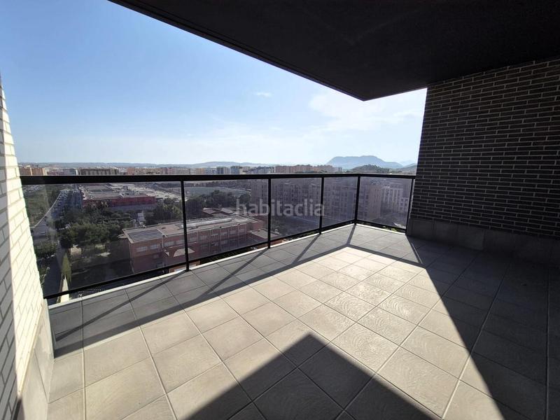 Foto c1fe0338-e1a8-4322-b66d-e5ebfaf7e89e. Piso en Paus - Polígono San Blas Alicante