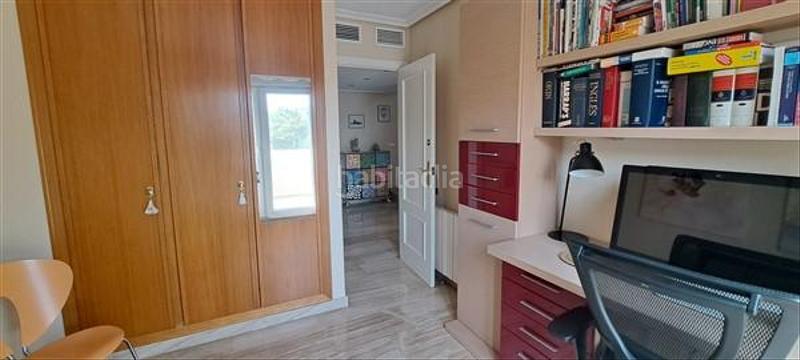 Foto 03136bea-c7ee-4e26-9d6d-cd8d6c285ab7. Casa amb aparcament piscina a Alicante golf Alicante