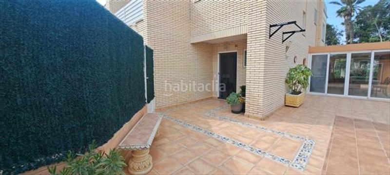 Foto 07f4c2b6-3714-4e3e-8b0b-ef6b481a0d63. Casa amb aparcament piscina a Alicante golf Alicante