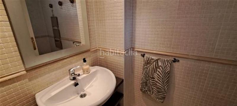 Foto 1e10cb59-3c6e-4a18-8138-6ca894a2400e. Casa amb aparcament piscina a Alicante golf Alicante