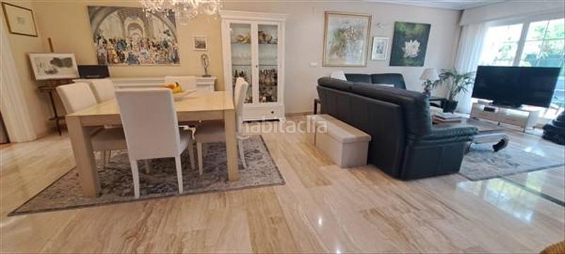 Foto 3f39e083-2baa-484e-b645-507afb01f5f9. Casa amb aparcament piscina a Alicante golf Alicante