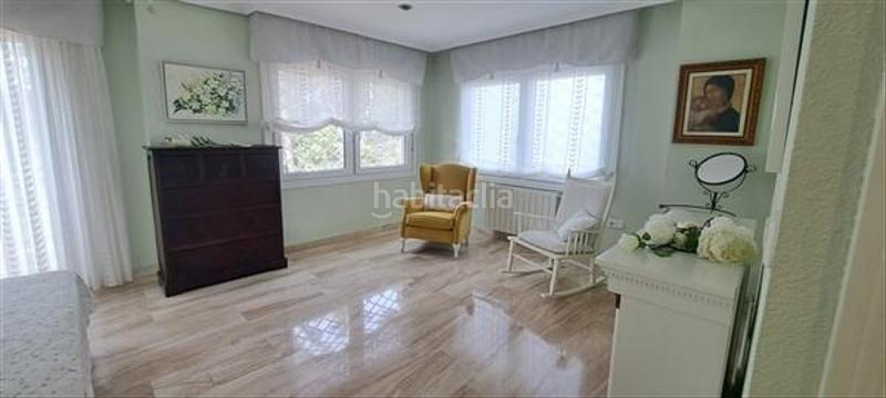 Foto 7b1a57c4-b9a3-4e3d-ad46-5117d2a440ec. Casa amb aparcament piscina a Alicante golf Alicante