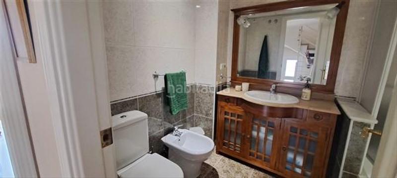 Foto 8c60f59f-0d07-4635-aff6-b5a522c780e8. Casa amb aparcament piscina a Alicante golf Alicante