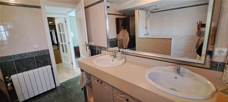 Foto dcbcece6-e14e-4e2d-874c-6666b3f5f1a0. Casa amb aparcament piscina a Alicante golf Alicante