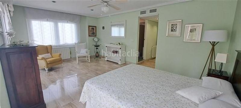 Foto ef401ddd-b35b-4e90-b3d6-a96a34792d03. Casa amb aparcament piscina a Alicante golf Alicante