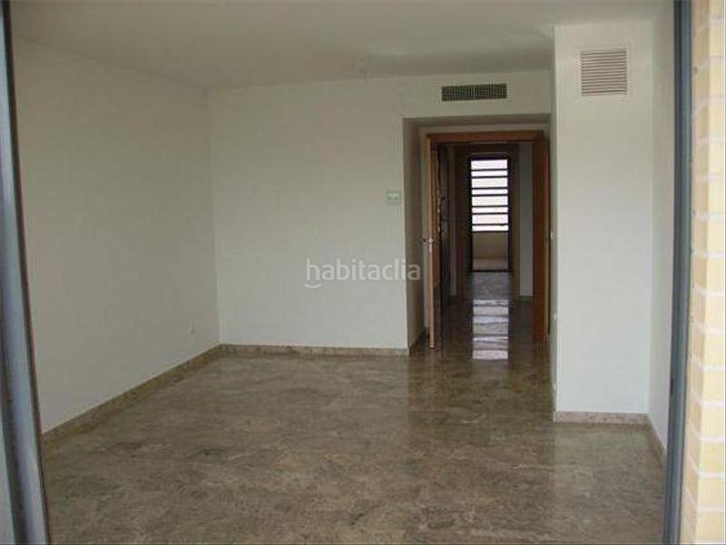 Foto bc3b9009-1ad5-4a01-a77d-886740395615. Lloguer pis amb aparcament piscina a Cabo de las Huertas Alicante