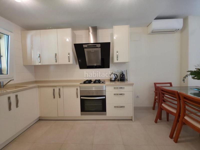 Foto 649b381d-1630-48b3-9b40-df7677b001b1. Maison avec parking piscine dans Pueblo Español-Coveta Fumá Campello (el)